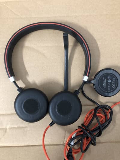 JABRA EVOLVE 40 NOISE CANCELLATION CALLING HEADSETS