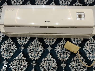 Gree Ac 1 ton with good condition for sale