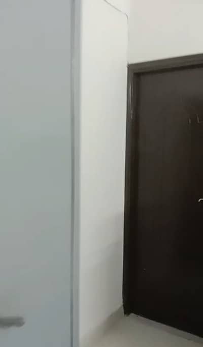 PECHS block 2 off tariq road off Shahrah E qaideen road FOR RENT uSE FOR OFFICE corner bungalow 600 yards 6 bedrooms drawing dinning servant quarter in side 8 car parking out side parking rent demand 8 lac