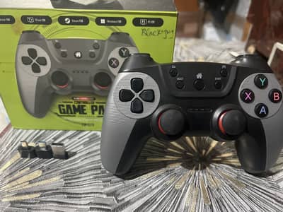 CM-029 gaming pad 10/10 condition black and gray colour
