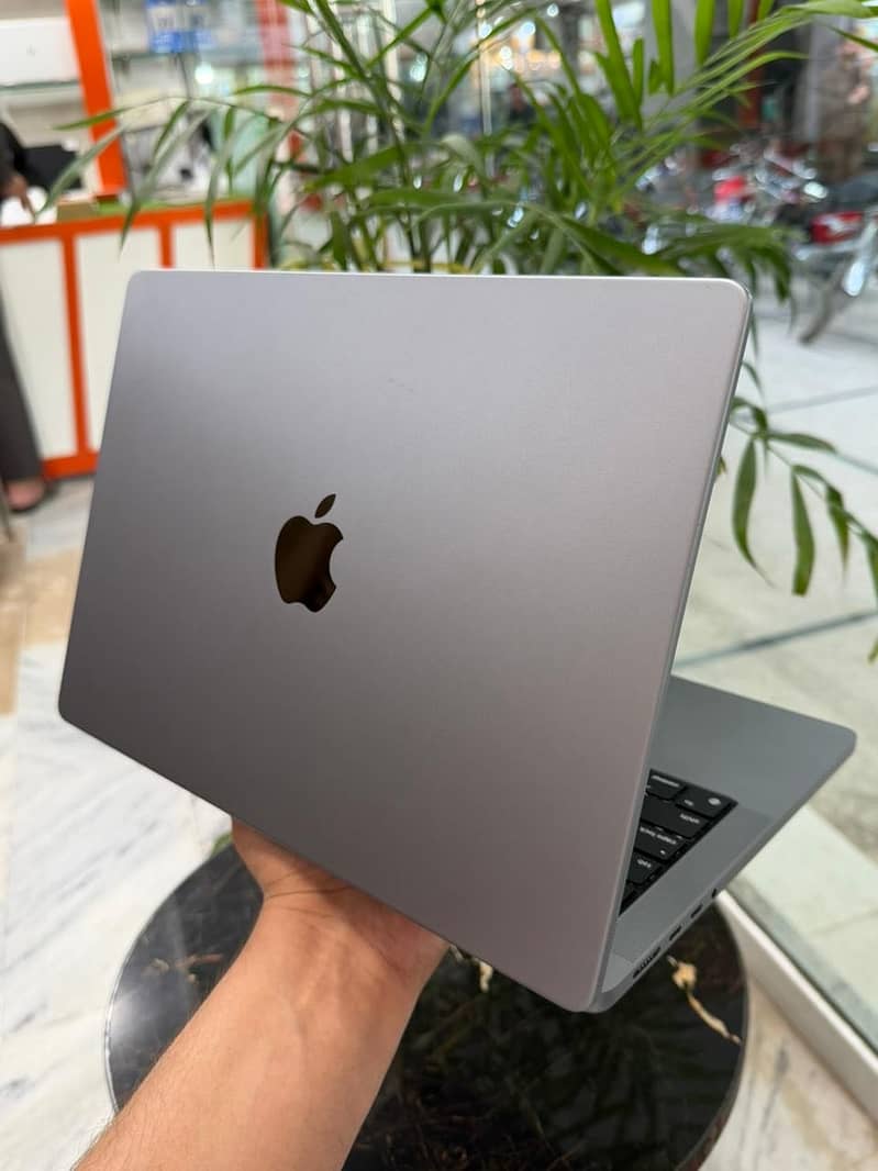 MacBook Pro M1 Pro 7