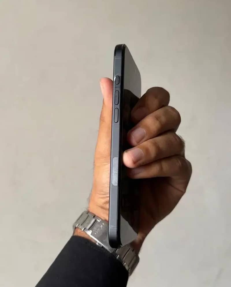 iPhone 16 | Pristine Condition | Complete Box 5