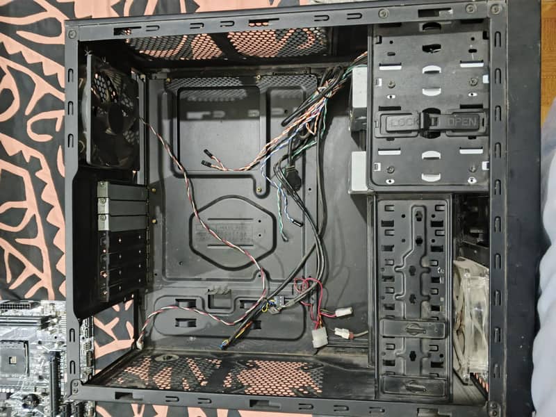 Cooler Master Casing 2