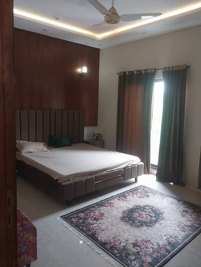 FURNISHED ROOM DHA PHASE 5 IS UPF OR RENT