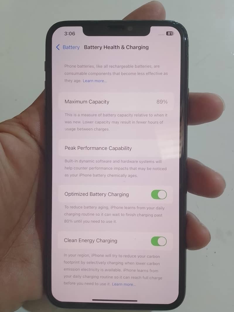 iphone 11 max 2