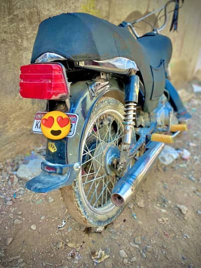 mere hato ki bane Hoye bike ha mane kud shoke se bane ye ha