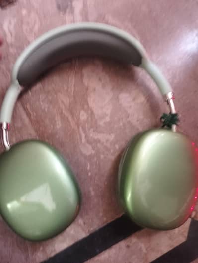 Headphone sea green colour 