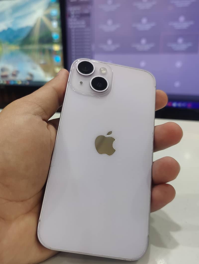 Iphone 14 10/10 condition 2