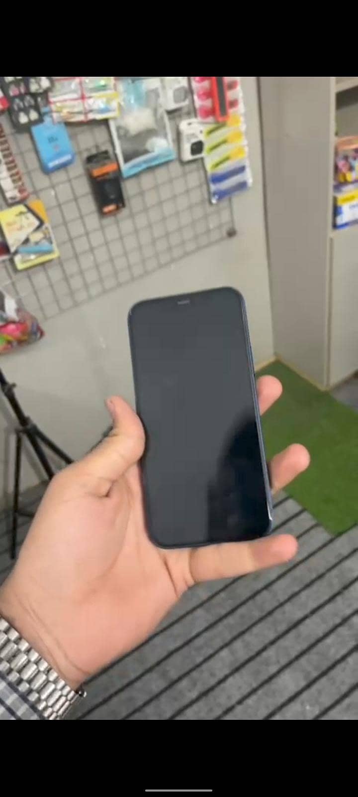 IPHONE 12 4