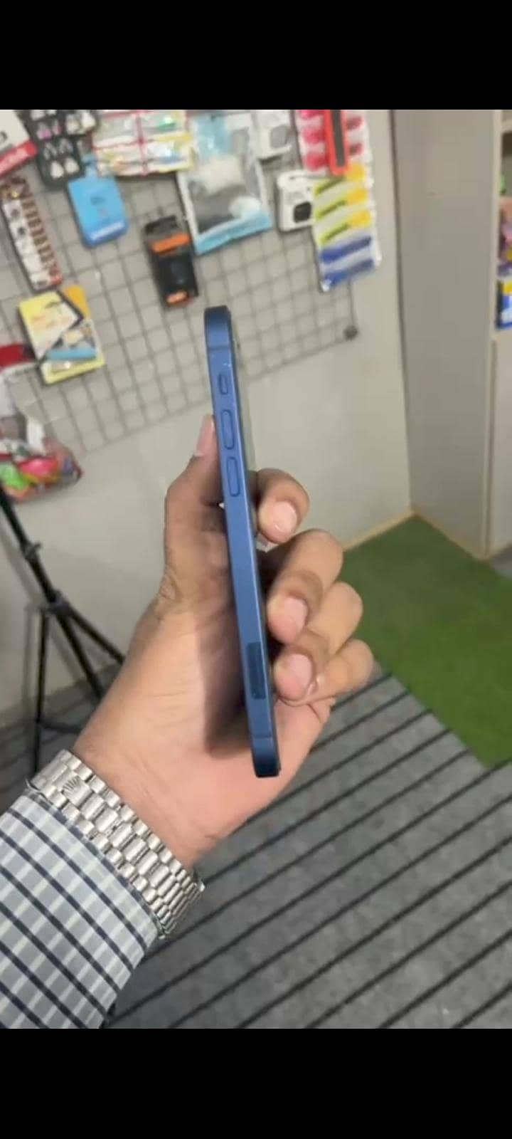 IPHONE 12 6