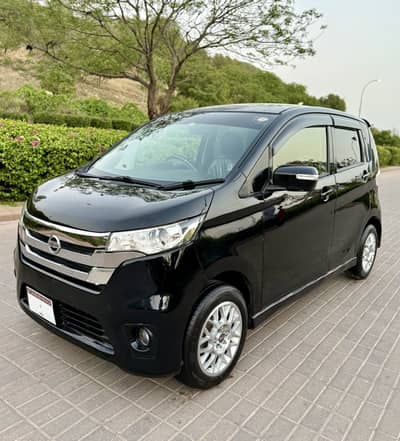 Nissan highway star. Model 14 Reg 18. like a new car.