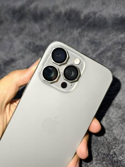 Iphone 15 Pro Max (LLA)