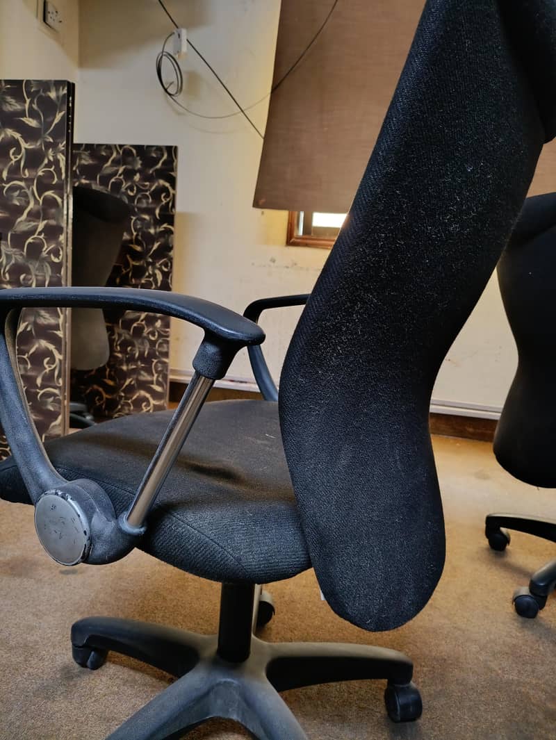 chairs 0