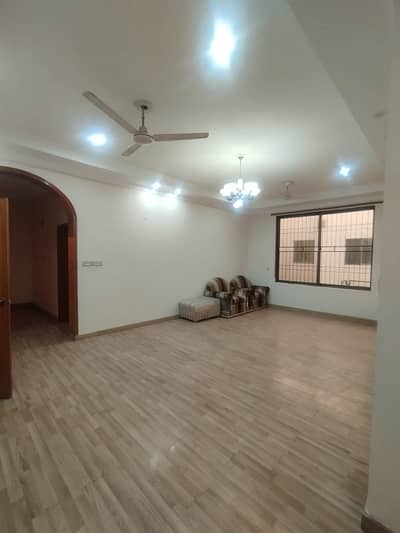 DHA Phase 3, Luxurious Upper Portion For Rent. Original Pics Attached.