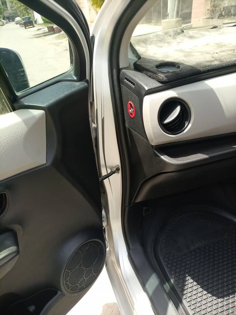 Vitz 2012/2015 14