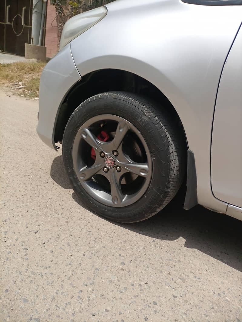Vitz 2012/2015 17