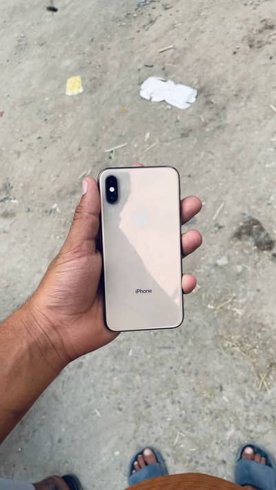 iPhone xs factory unlock 64
