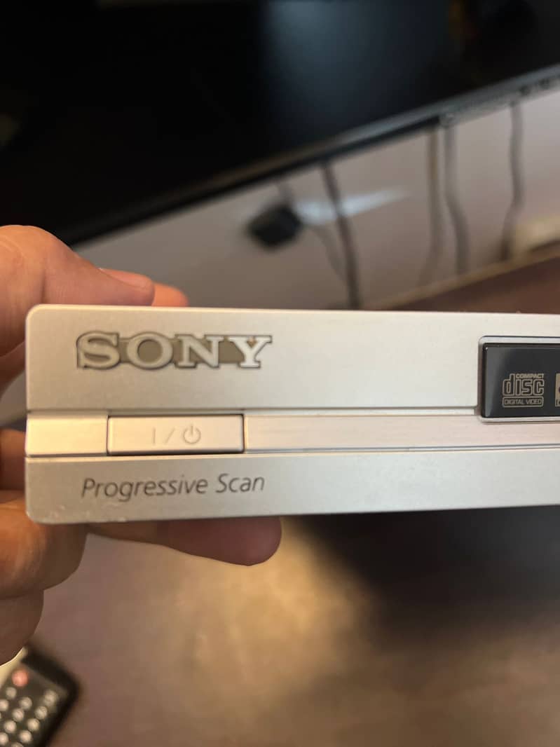 Sony CD/DVD Player 1