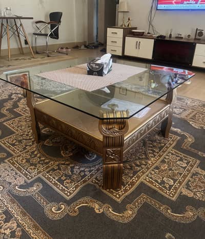 Center table with two side tables