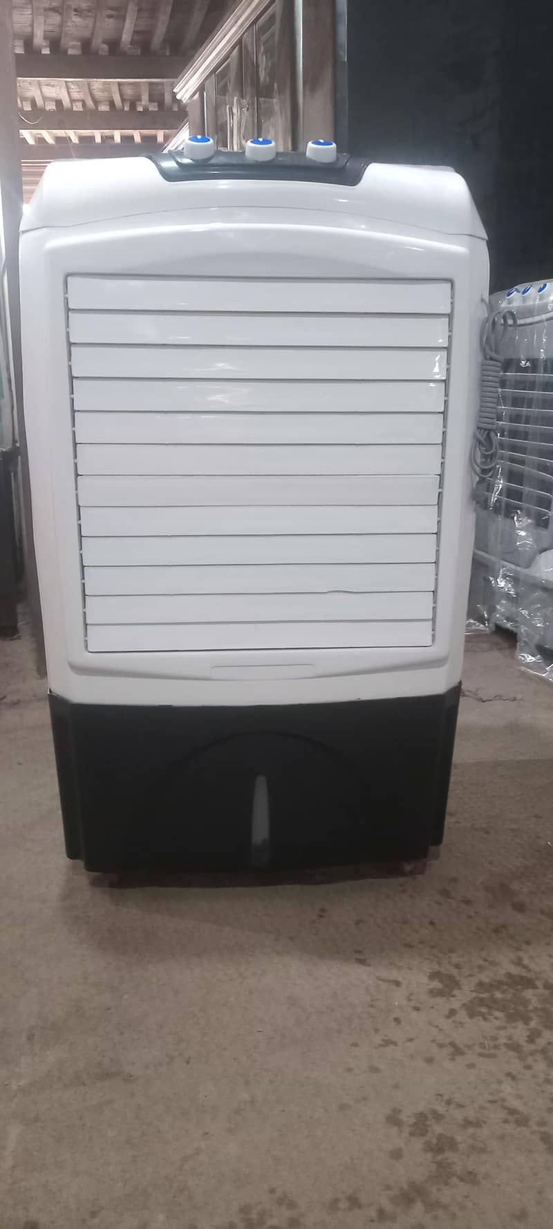 plastic cooler 0