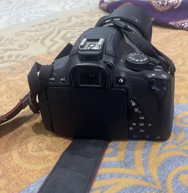 Conon camera 700D 1