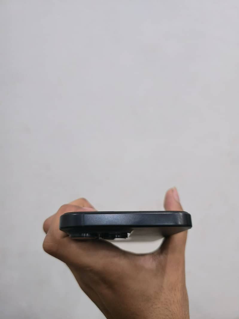 Iphone 16 pro max 2