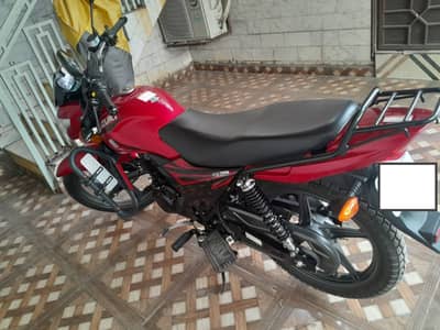 Suzuki GR 150 | 2024 Model | 9646 KM | First Owner Bike Suzuki GR 150