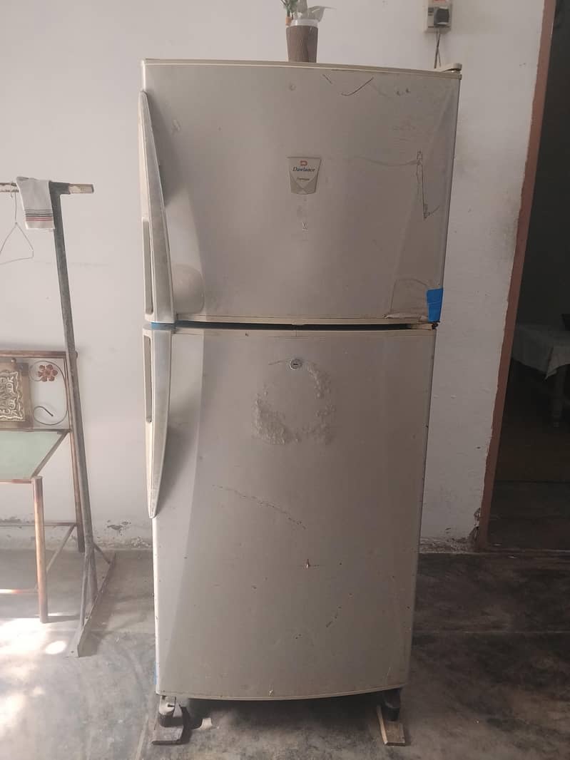 dewlance fridge 0