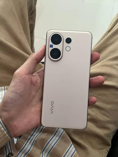 Vivo V60