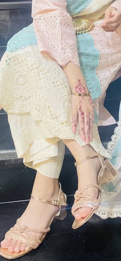 Pink heel shoes
