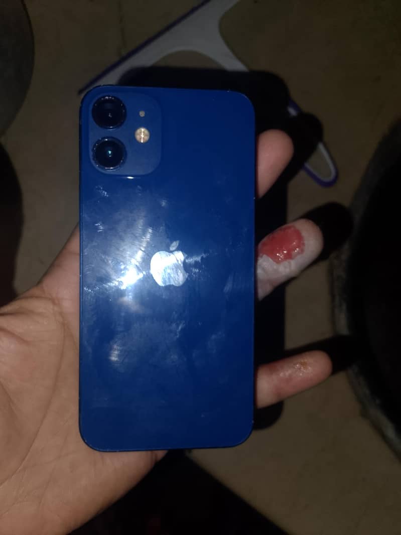 iPhone 12mini 0