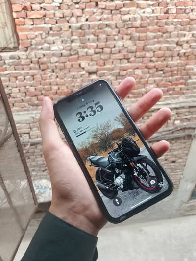 Apple iPhone XR