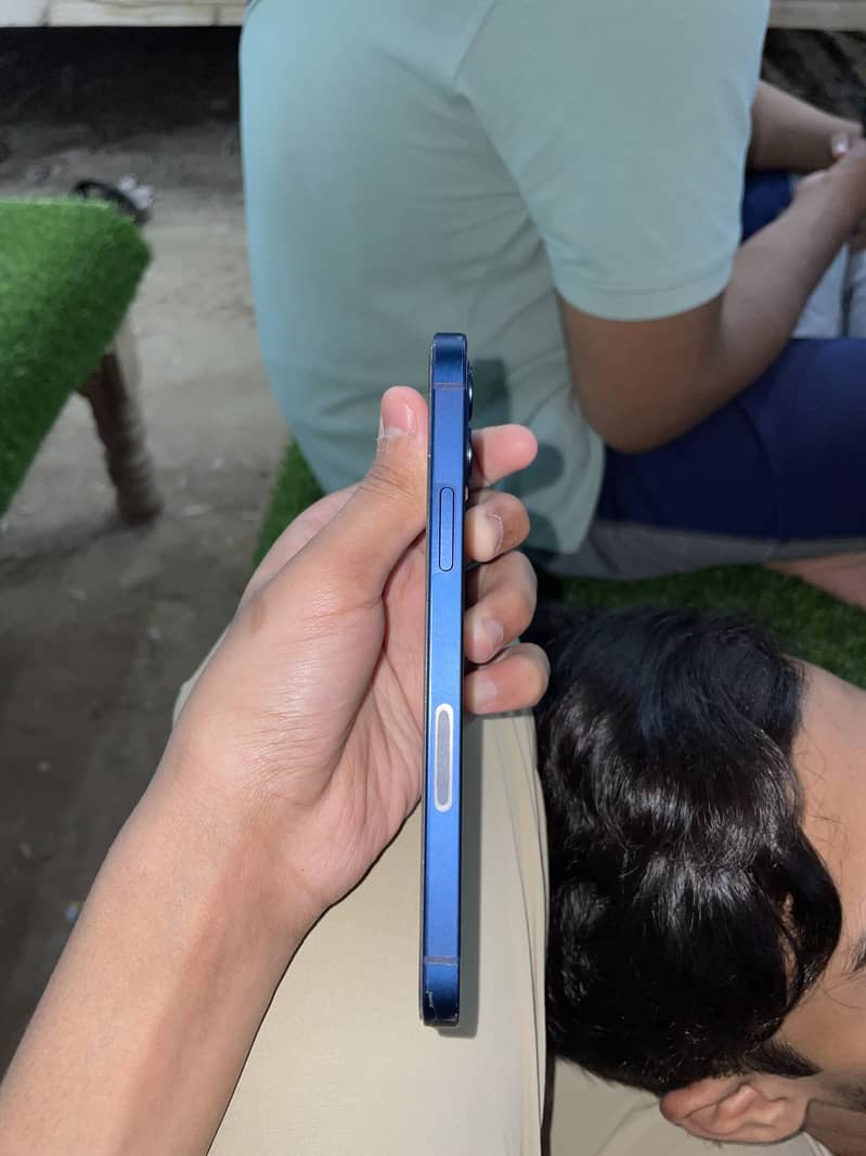 iphone 12 2