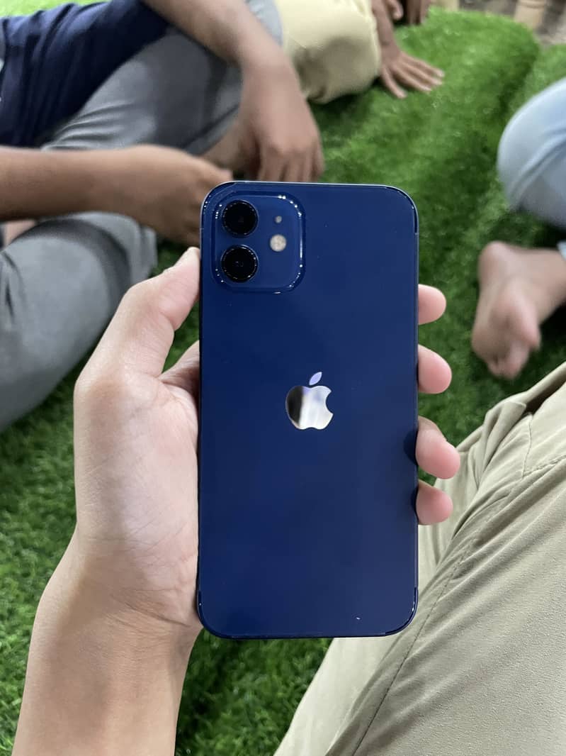 iphone 12 4