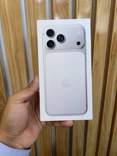 iPhone 17 Pro Max JV 256GB Silver – Non Active Box Pack