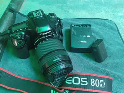 Canon 80D in awesome condition urgent sale
