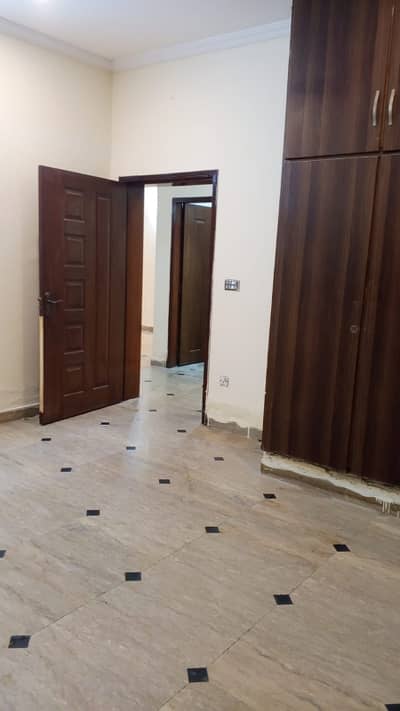 2Kunal Single Storey House For Rent In Uet Housing Society