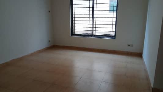 2 Kanal Single Storey House For Rent In Uet Housing Society