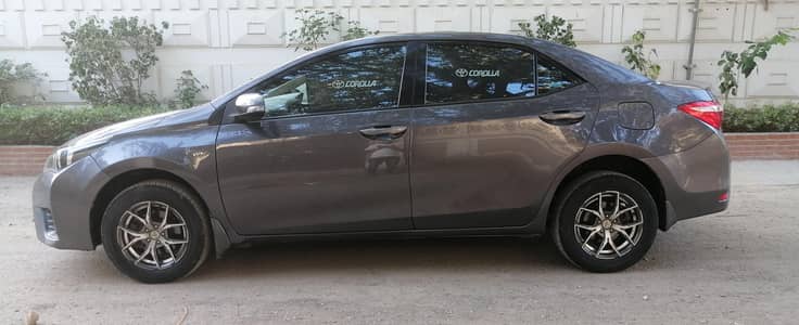 Toyota Corolla GLi 2017 grey 1.3  auto transmission