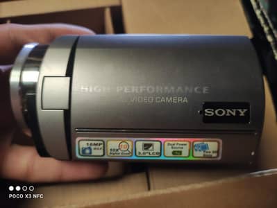 Sony High Performance Digital video camera (16MP,10x zoom 3.0"LCD)"
