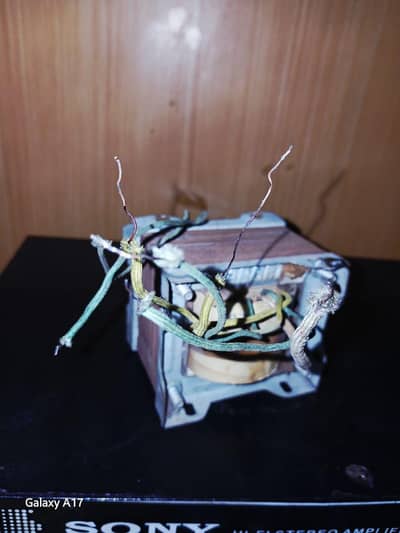 2 Amplifier Transformers han. 25v-25v in copper
