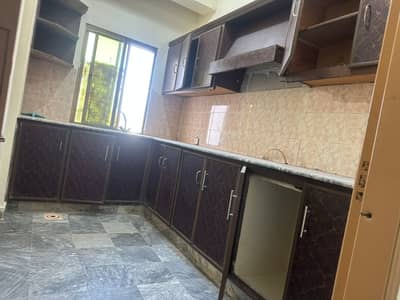 1 bedroom room attach washoom TV launch kitchen with Gass available