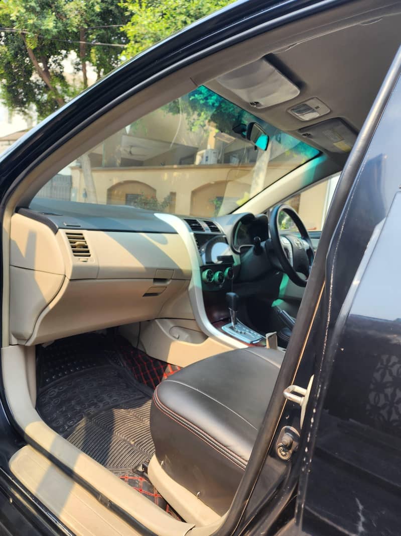 Corolla Altis-1600 Automatic 13