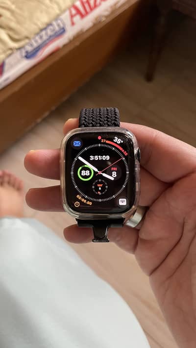 Apple Watch Series 7 45 mm Black Colour