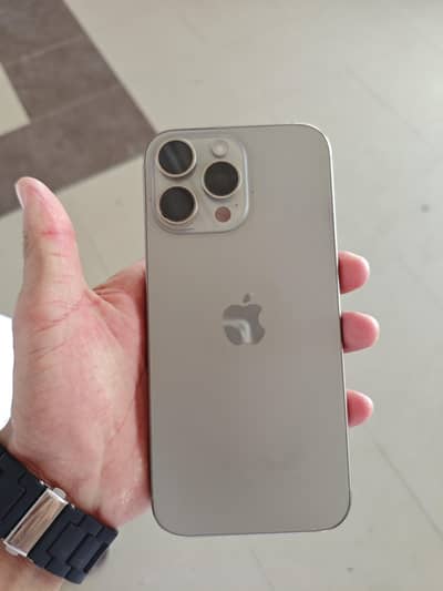 iPhone 16 Pro Max Jv (256)GB