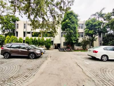 10-Marla 3-Bedroom'S 1st Floor Apartment Available For Sale In Askari-2 Lahore Cantt.