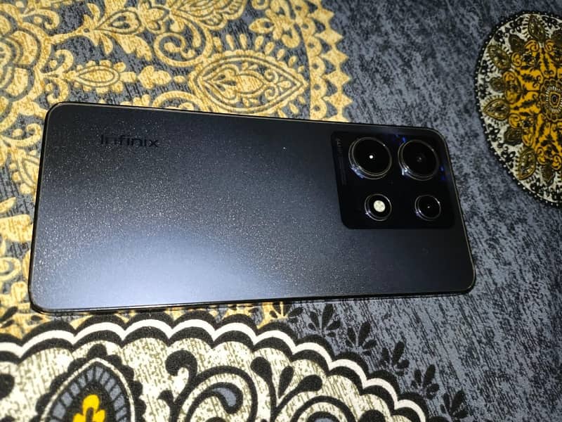 INFINIX NOTE 30 0