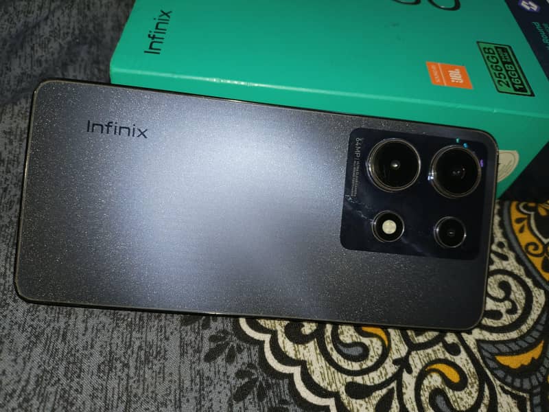 INFINIX NOTE 30 1