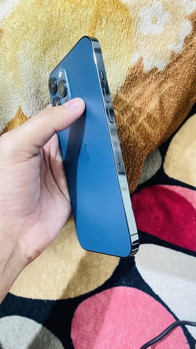 Iphone 12 Pro Max ( Factory Unlocked)