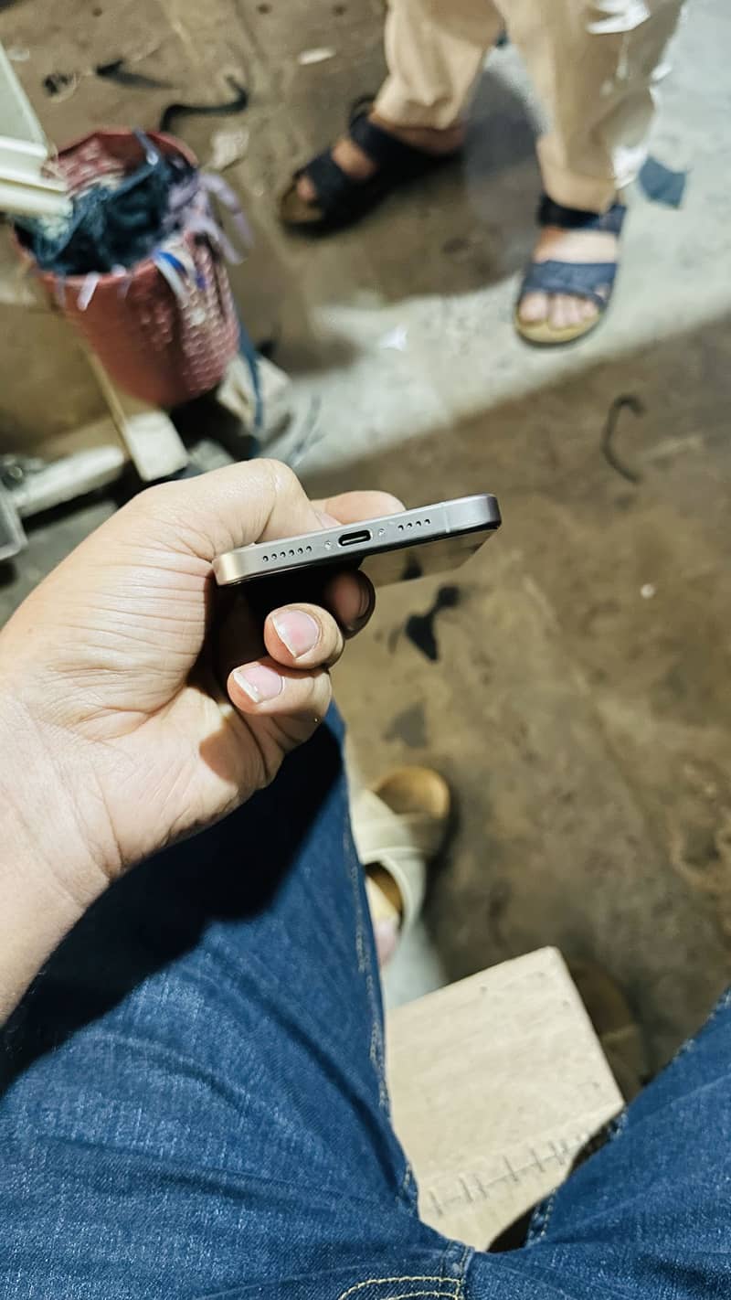 iPhone 16pro max 1